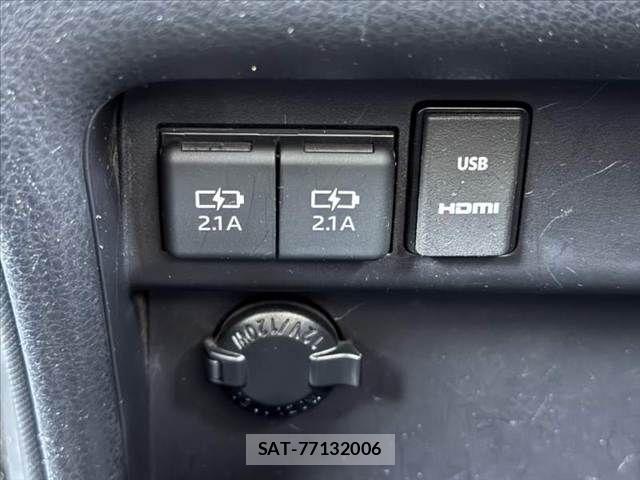 Toyota NOAH 2021-02 7222793-26