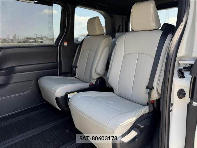 Toyota NOAH 2024-03 7222809-17