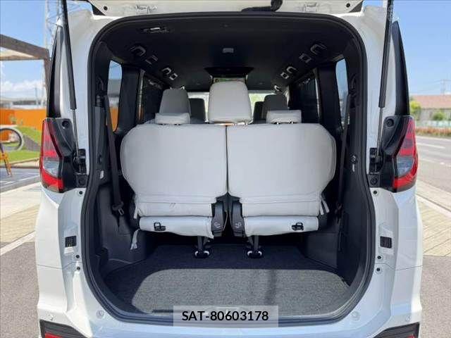 Toyota NOAH 2024-03 7222809-20
