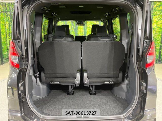 Toyota NOAH 2024-05 7215430-10