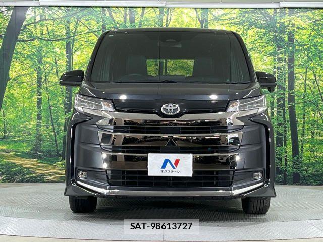 Toyota NOAH 2024-05 7215430-14