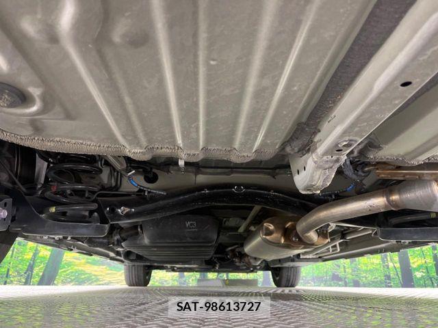 Toyota NOAH 2024-05 7215430-19