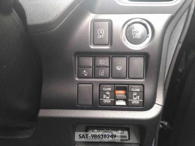 Toyota NOAH 2021-07 7222789-16