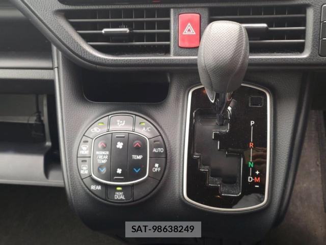 Toyota NOAH 2021-07 7222789-17