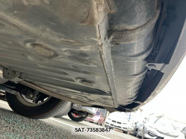 Toyota NOAH 2015-02 7222776-20