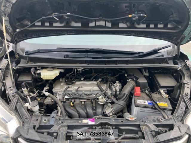 Toyota NOAH 2015-02 7222776-21