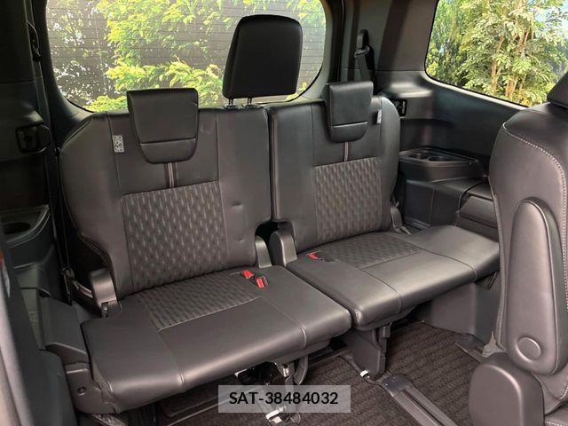 Toyota NOAH 2023-07 7222799-9