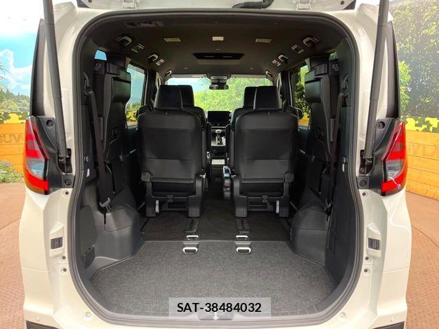 Toyota NOAH 2023-07 7222799-10