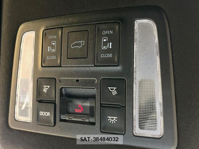Toyota NOAH 2023-07 7222799-6