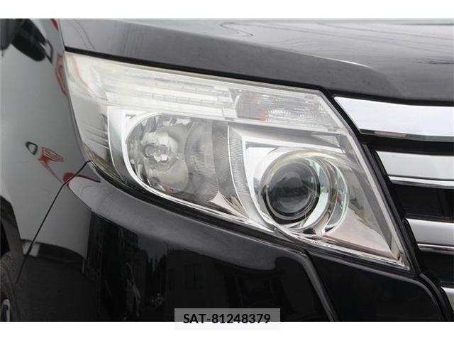 Toyota NOAH 2015-03 7222778-13
