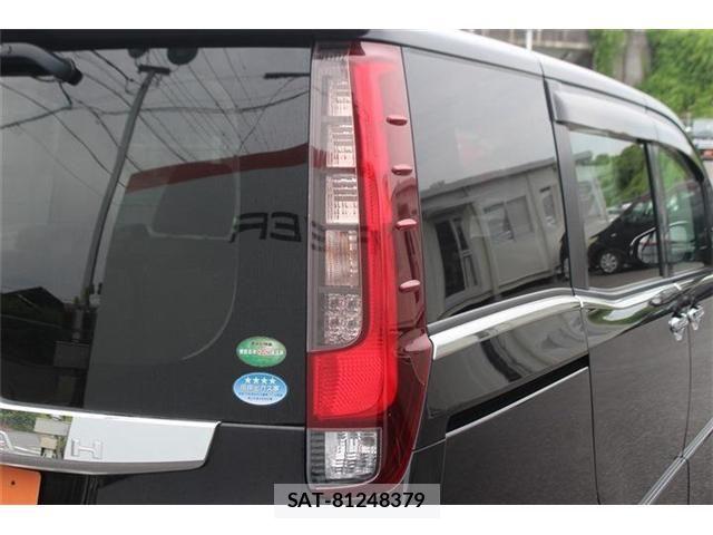 Toyota NOAH 2015-03 7222778-17