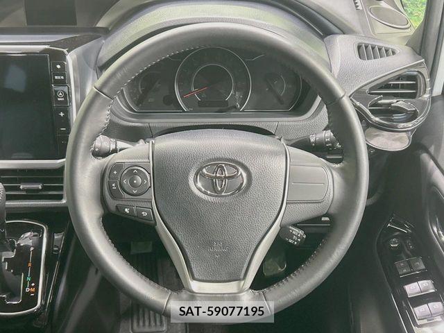 Toyota NOAH 2018-11 7222782-11