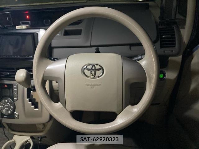 Toyota NOAH 2007-07 7222763-15