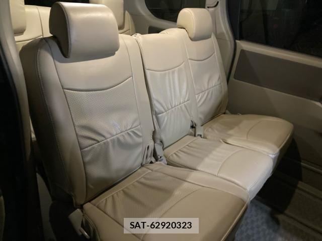 Toyota NOAH 2007-07 7222763-18