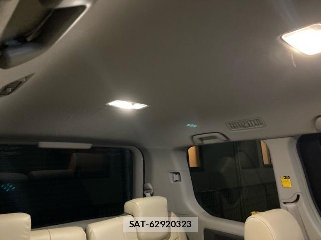 Toyota NOAH 2007-07 7222763-21