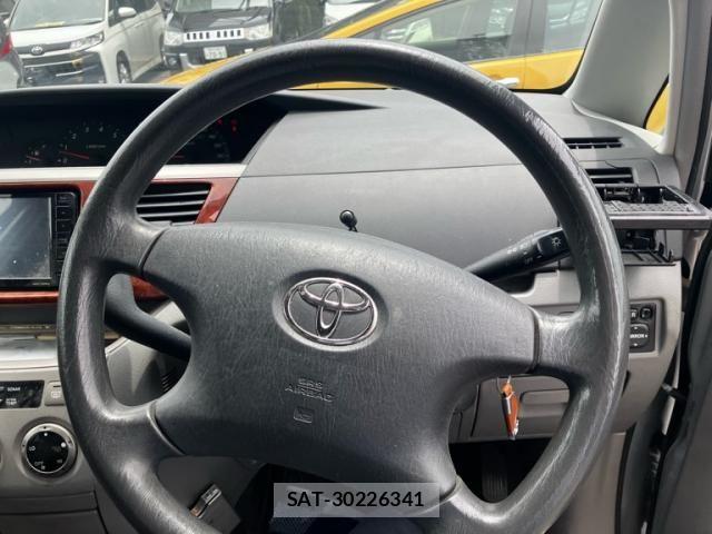 Toyota NOAH 2003-08 7251753-10