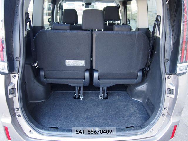 Toyota NOAH 2021-07 7251747-8
