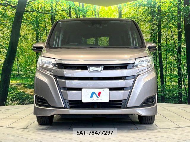 Toyota NOAH 2017-08 7251746-14