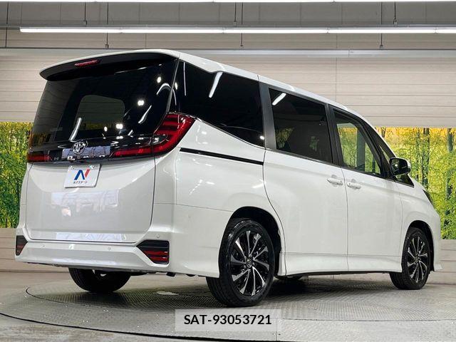 Toyota NOAH 2025-06 7250455-17