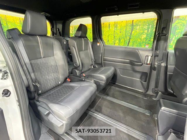 Toyota NOAH 2025-06 7250455-8