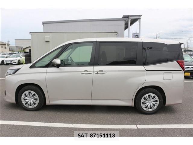 Toyota NOAH 2023-07 7251750-9