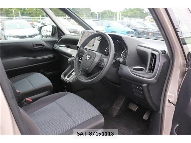 Toyota NOAH 2023-07 7251750-28