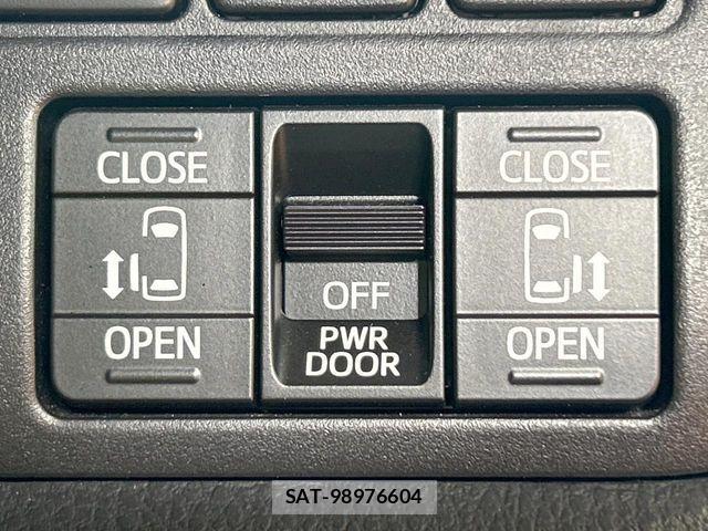Toyota NOAH 2019-12 7250167-5