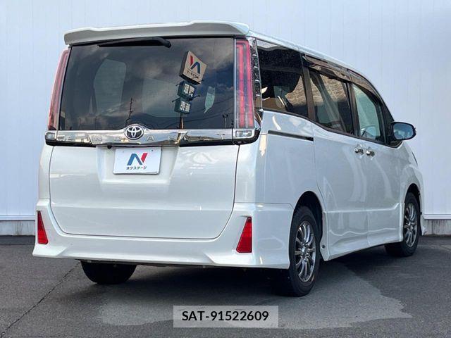 Toyota NOAH 2018-11 7251743-18