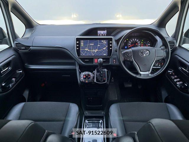 Toyota NOAH 2018-11 7251743-1