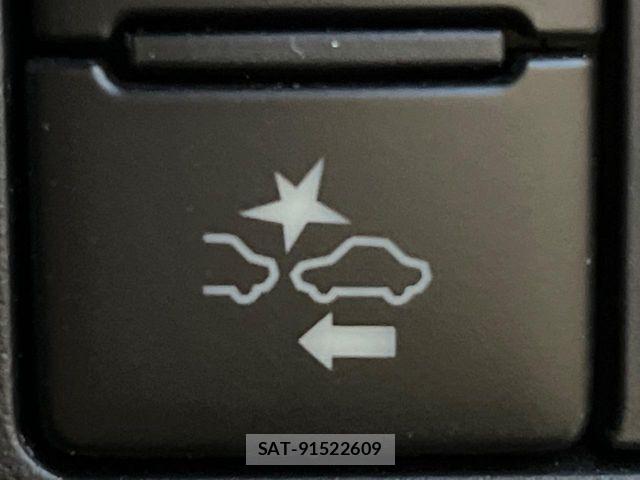 Toyota NOAH 2018-11 7251743-4