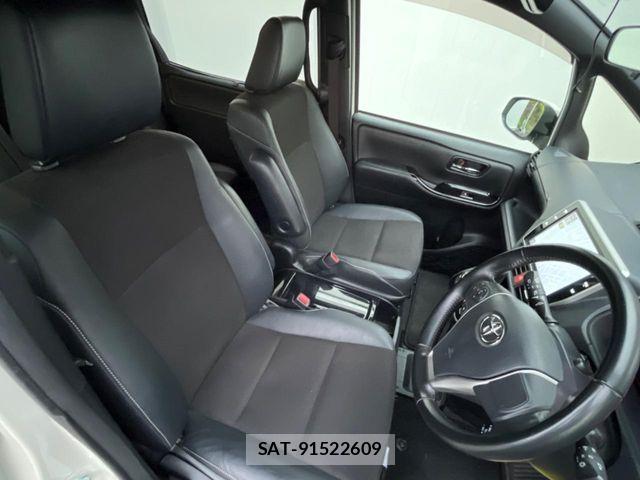 Toyota NOAH 2018-11 7251743-8
