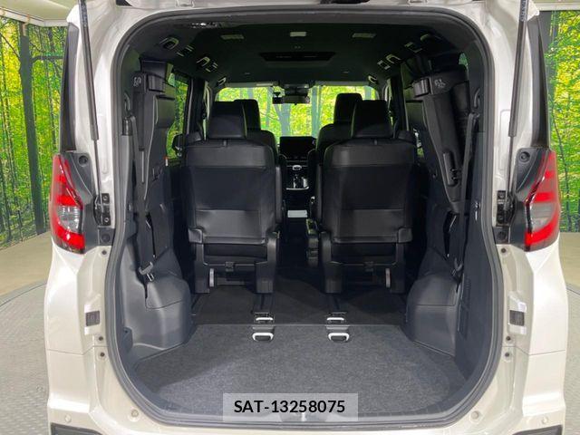 Toyota NOAH 2023-02 7251738-10