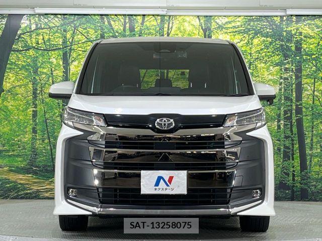 Toyota NOAH 2023-02 7251738-14