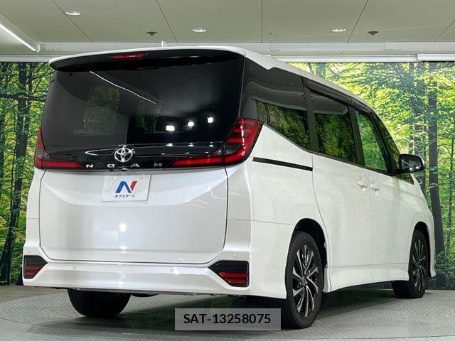 Toyota NOAH 2023-02 7251738-17