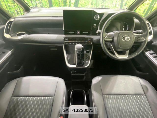 Toyota NOAH 2023-02 7251738-1