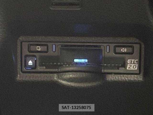 Toyota NOAH 2023-02 7251738-6