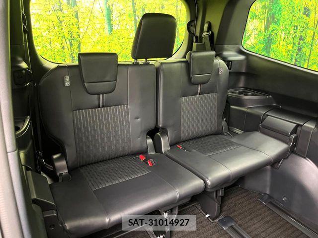 Toyota NOAH 2023-02 7250238-10