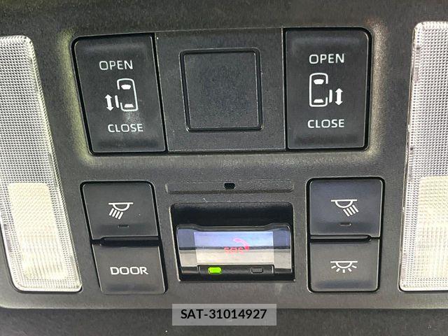 Toyota NOAH 2023-02 7250238-4