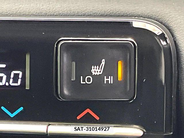 Toyota NOAH 2023-02 7250238-6