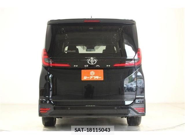 Toyota NOAH 2022-04 7250139-10