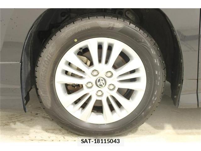 Toyota NOAH 2022-04 7250139-24