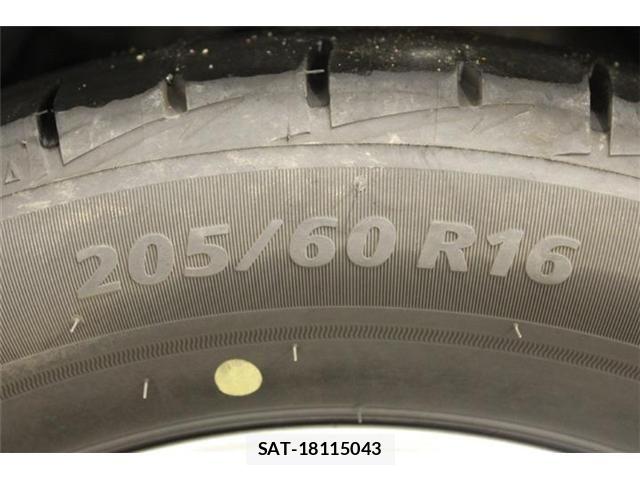 Toyota NOAH 2022-04 7250139-26