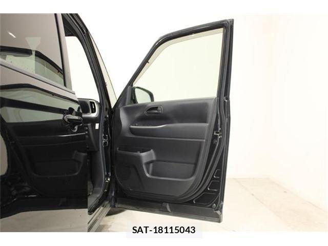 Toyota NOAH 2022-04 7250139-28