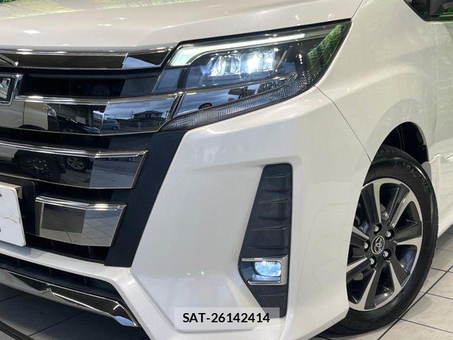 Toyota NOAH 2018-02 7250344-11