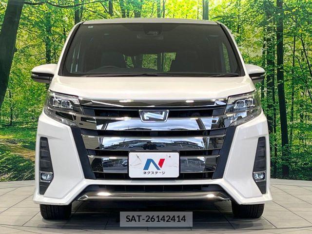 Toyota NOAH 2018-02 7250344-13