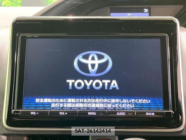Toyota NOAH 2018-02 7250344-3