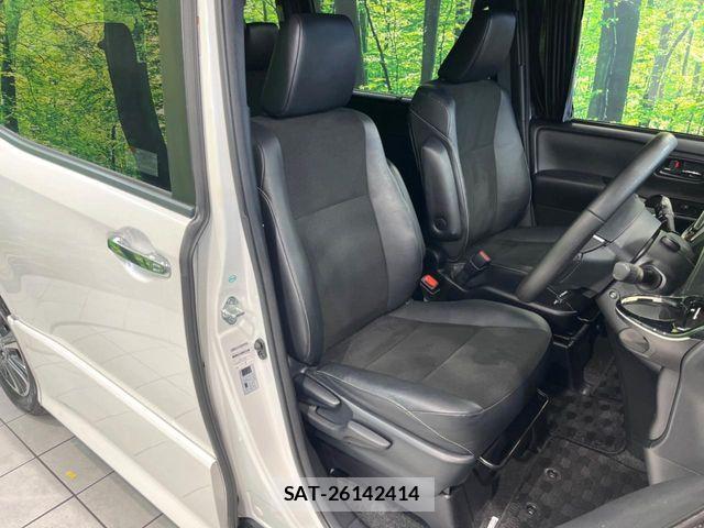 Toyota NOAH 2018-02 7250344-6