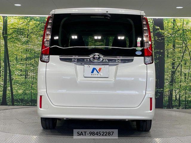 Toyota NOAH 2016-09 7250376-15