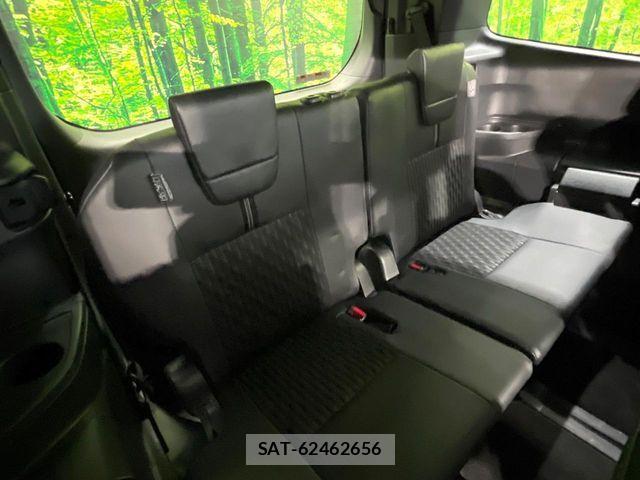 Toyota NOAH 2025-06 7251734-9