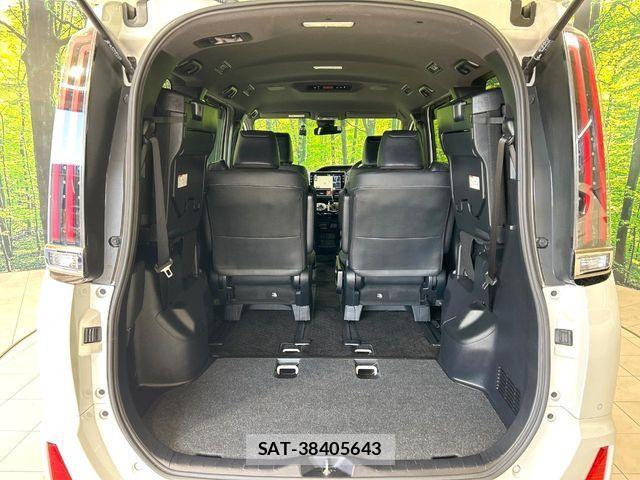 Toyota NOAH 2019-07 7250043-10